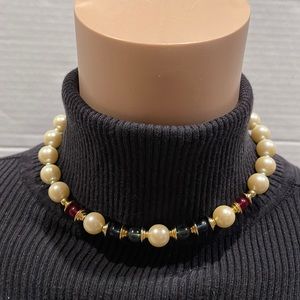 NWOT VINTAGE CHOKER NECKLACE